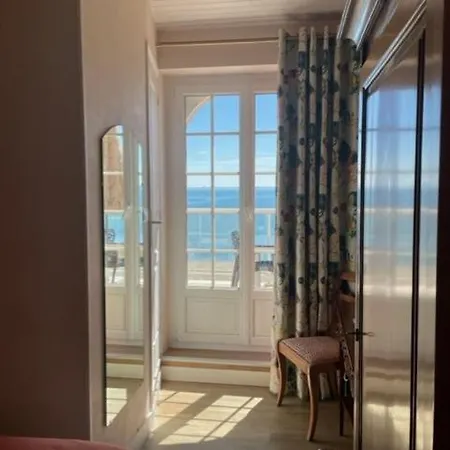 De La Pointe Du Grouin Hotel 3*