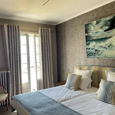 Hotel De La Pointe Du Grouin 3*